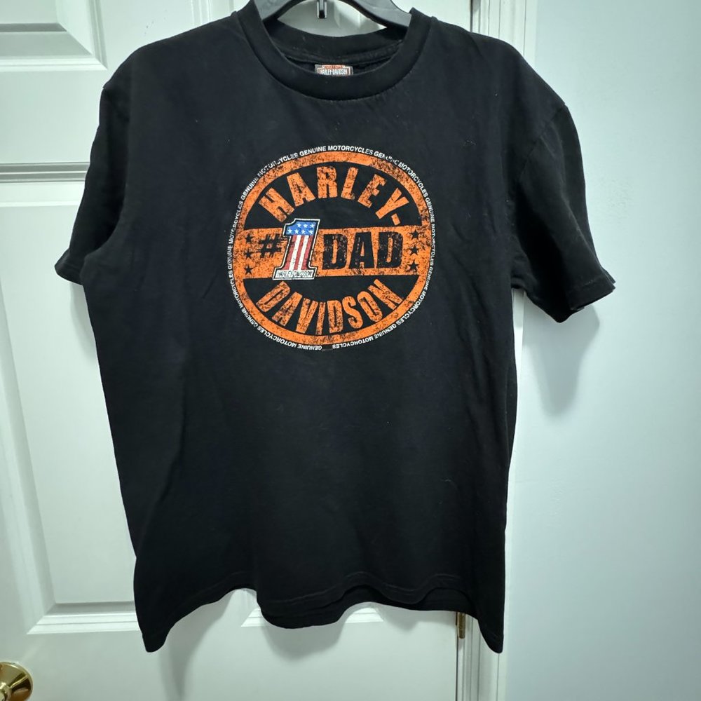Harley Davidson size large #1 Dad